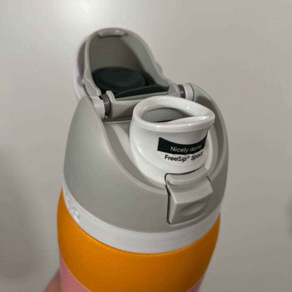 Owala 32 Oz. Water Bottle Orange - Picture 8 of 11